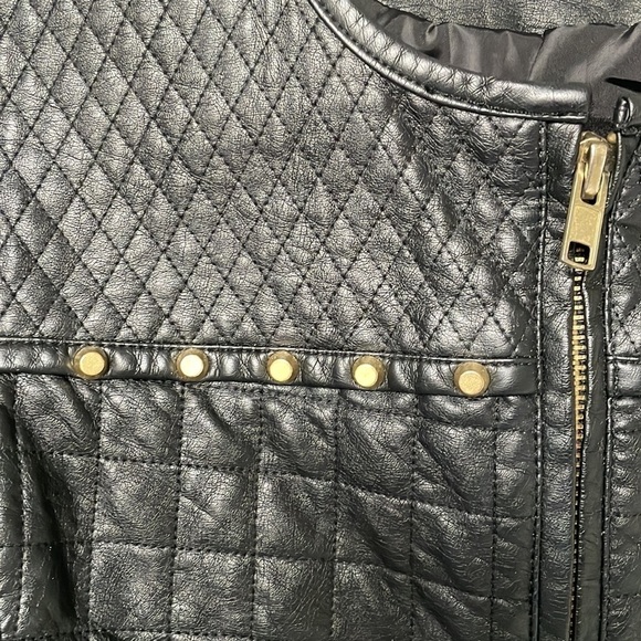 Forever 21 Faux Leather Stud Black Jacket Coat S Gold Tone Hardware Zipper - Picture 5 of 8
